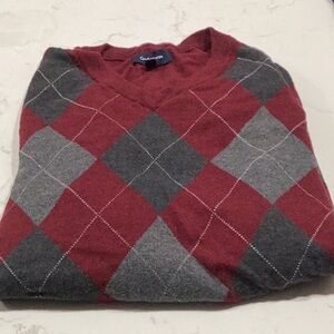 Men’s argyle v-neck sweater